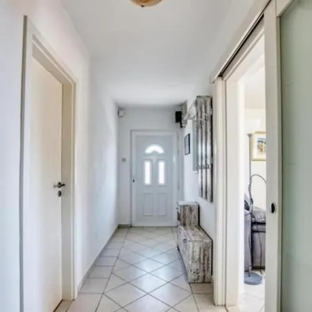House Mirka Feriehus Ražanj