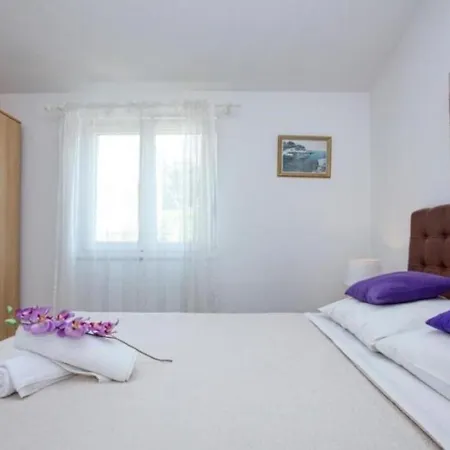 House Mirka Feriehus *