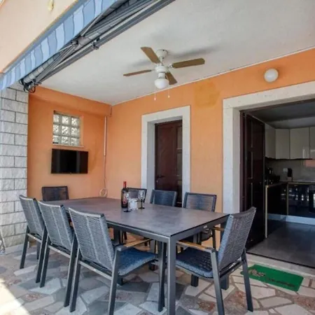 House Mirka Ražanj