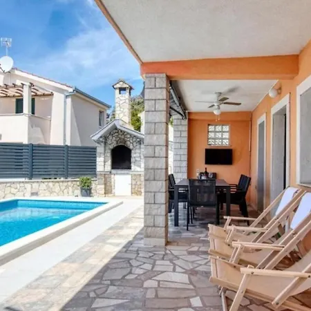 Vakantiehuis House Mirka Ražanj